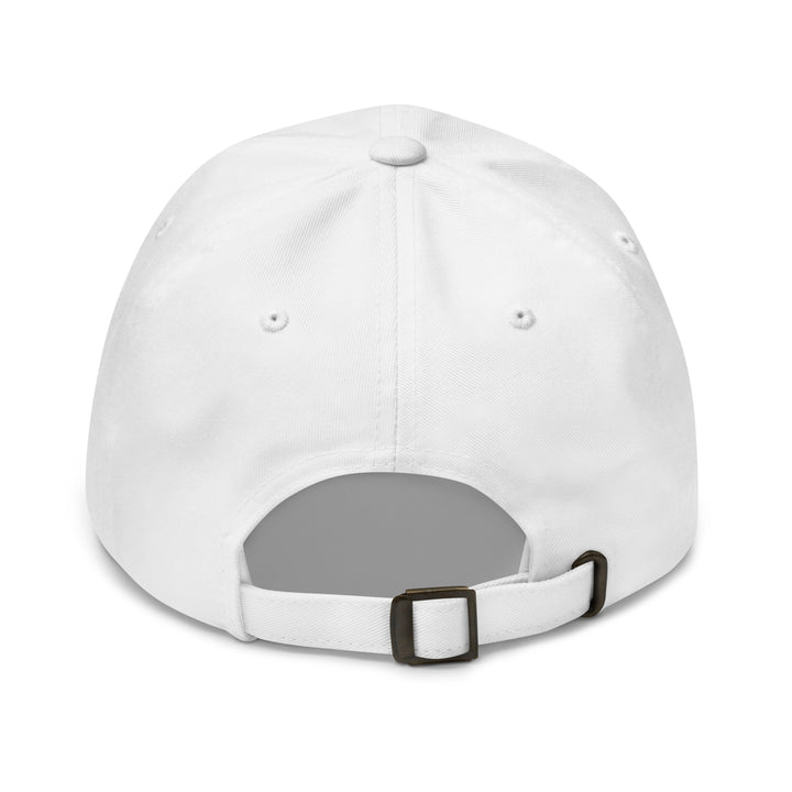Close up of  ÉQUILIBRE Signature Cap fabric stitching premium finish adjustable strap